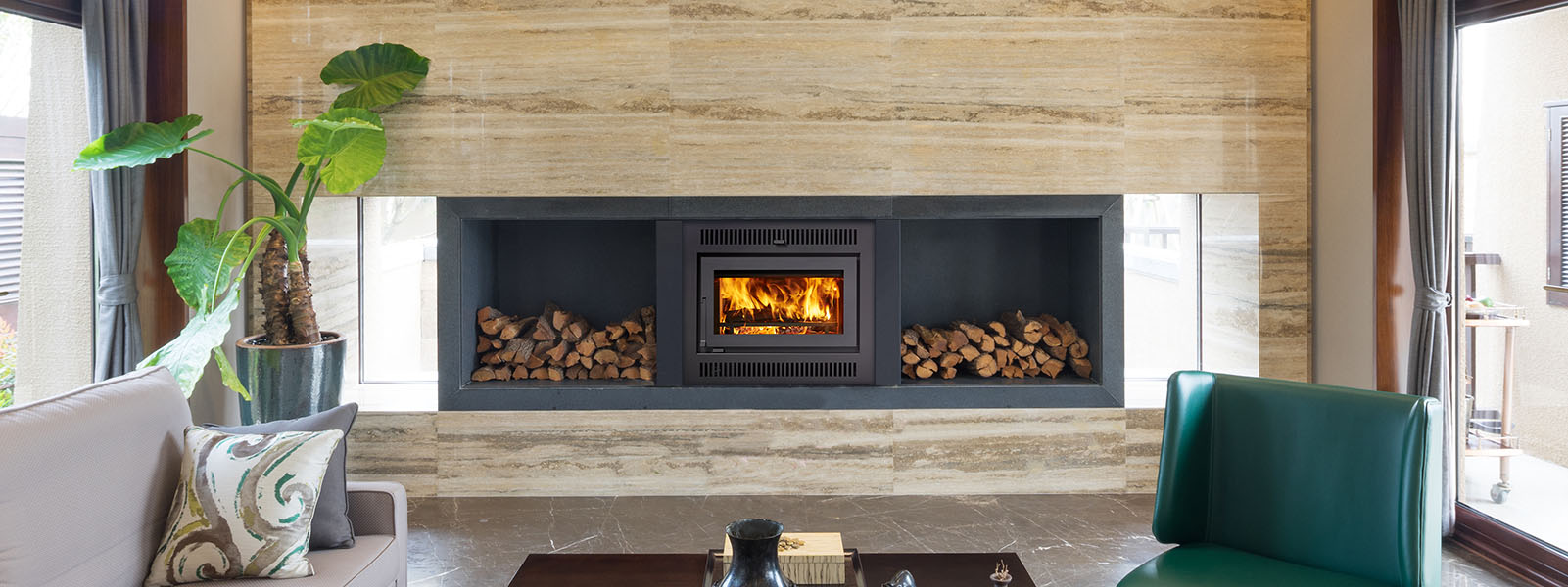 42 Apex NexGenHybrid™ Made in America Fireplace Xtrordinair